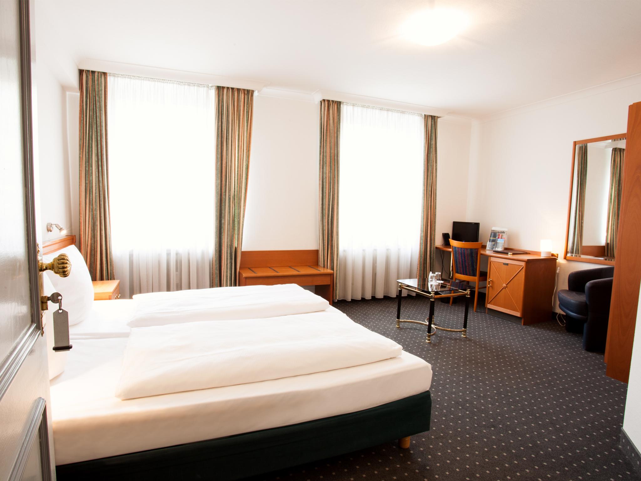 Ina Hotel Royal Cologne Luaran gambar